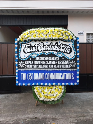 Papan Bunga Duka di Gedong Pakuon